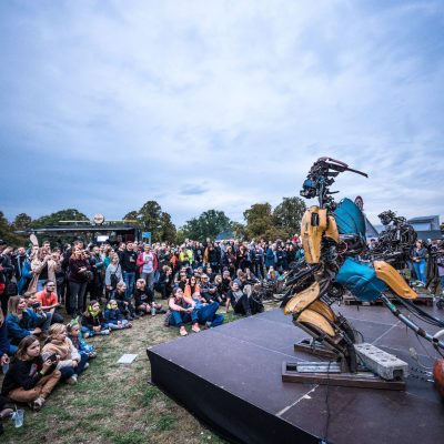 Leistungen kopie von love maschine lolla 2022jpg